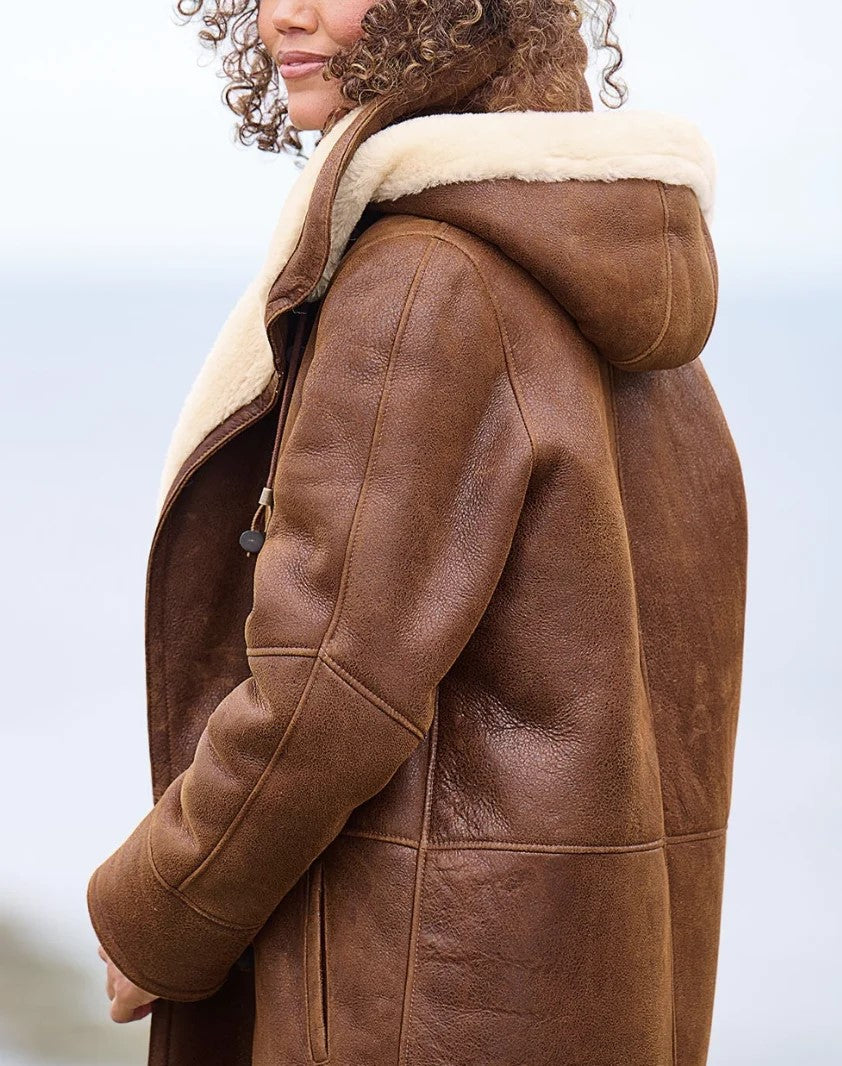 Claudia | Timeless Hooded Winter Coat